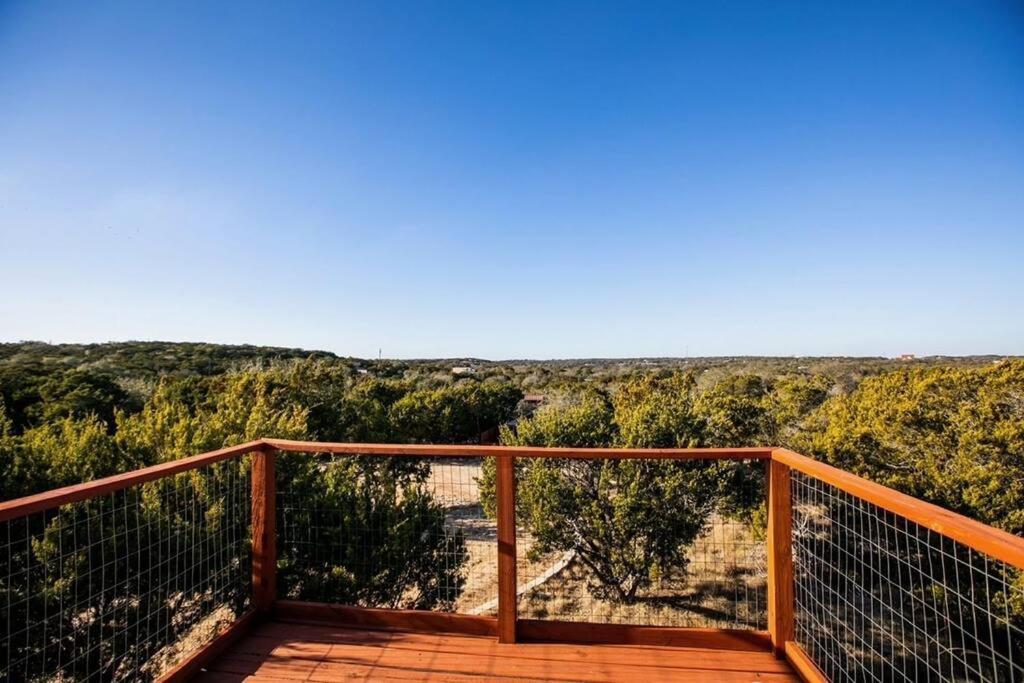The Steel Magnolia Airstream - Cabins At Rim Rock Austin Exterior photo