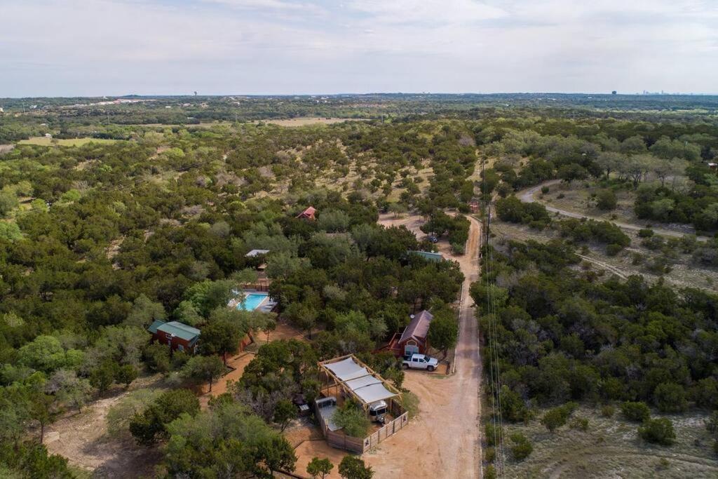 The Steel Magnolia Airstream - Cabins At Rim Rock Austin Exterior photo